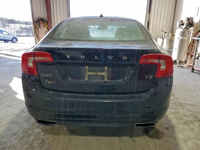 Volvo S60 T5 Image 10