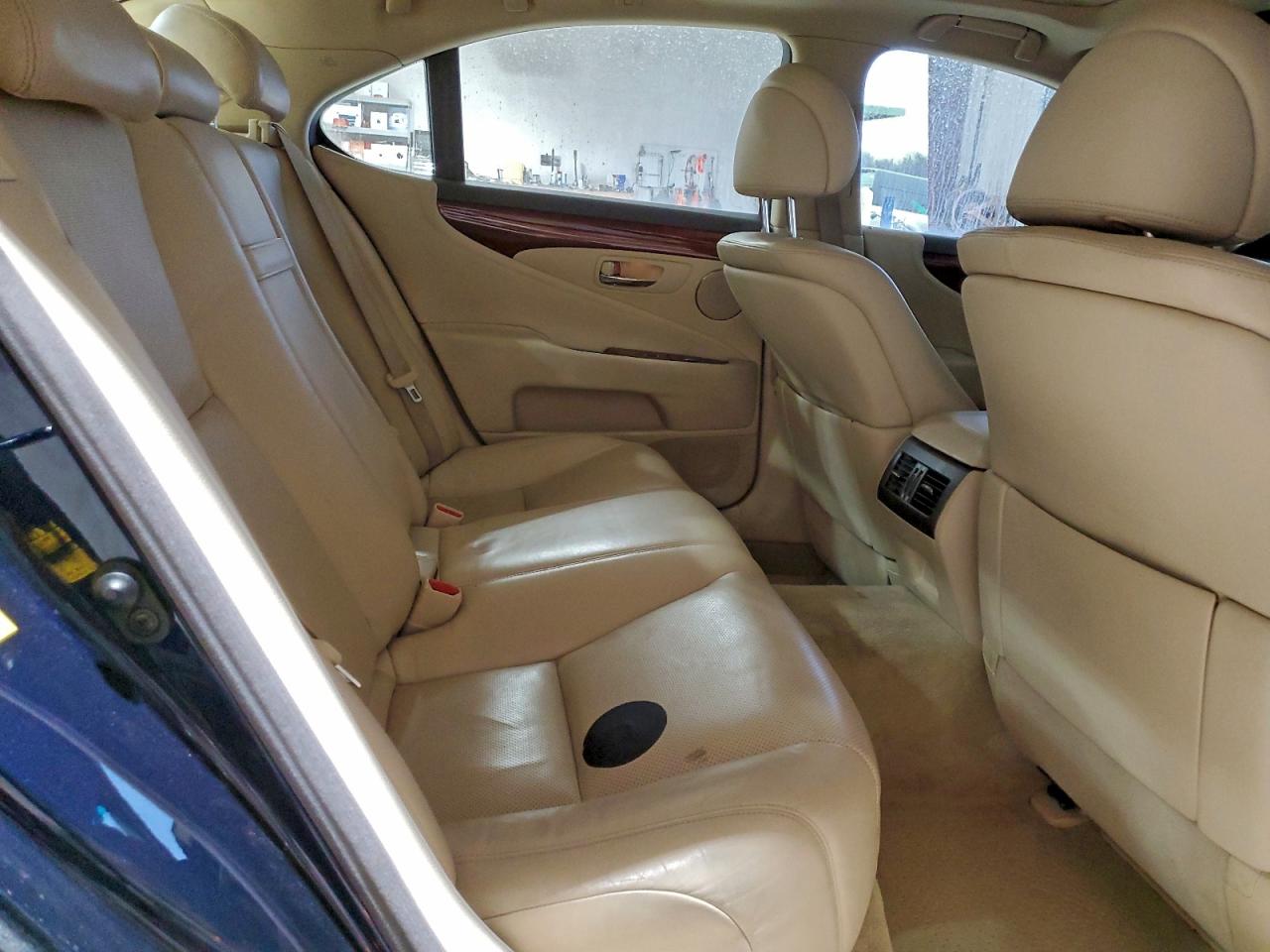 Lexus LS 460 Image 5