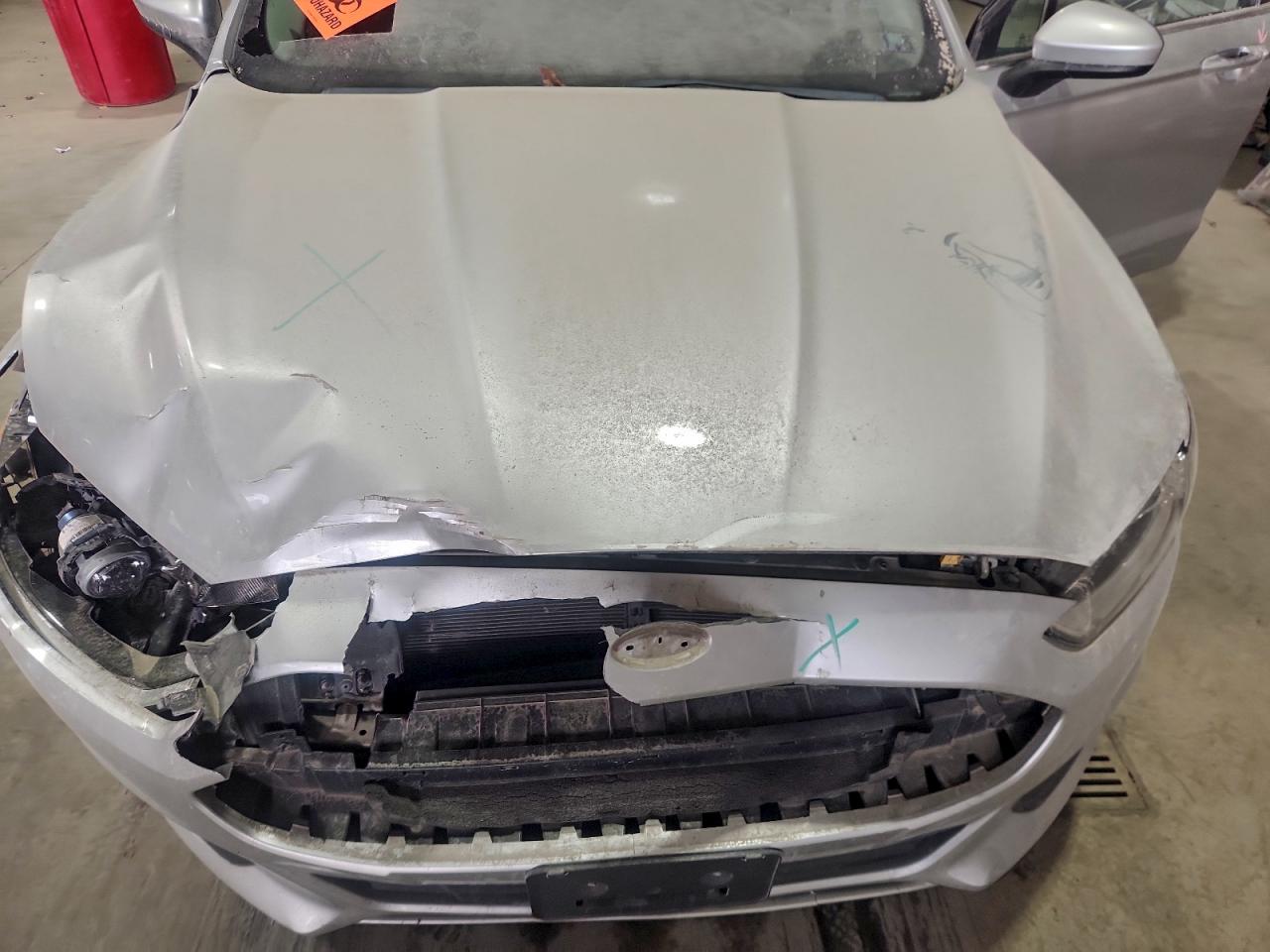 Ford Fusion S Hybrid Image 9