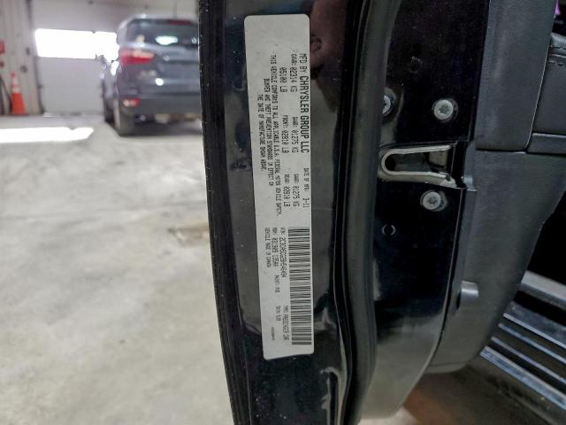 Chrysler 300 Limited Image 2