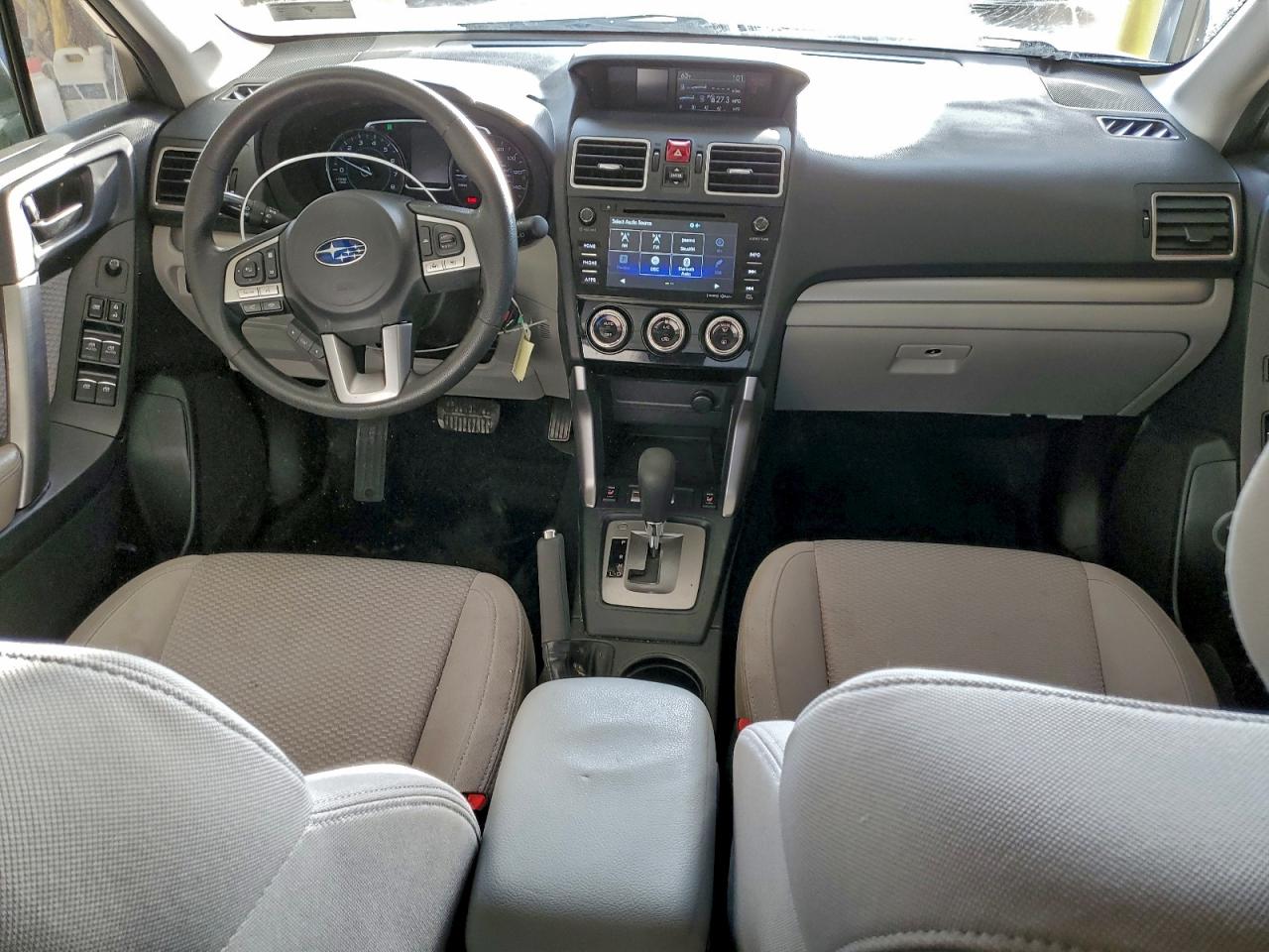 Subaru Forester 2.5i Premium Image 10