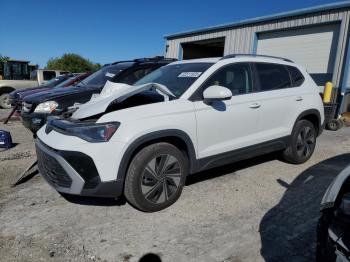 2025 Volkswagen Taos 3VVVC7B2XSM******